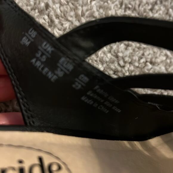 NIB Life Stride Soft Comfort Black Arlene Strappy Dressy Feminine 6 M Heels NEW - Picture 15 of 16